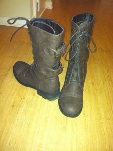 combat boots brown
