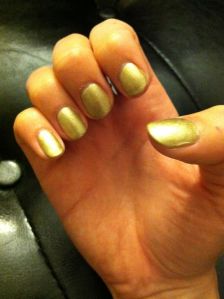 gold gel nails